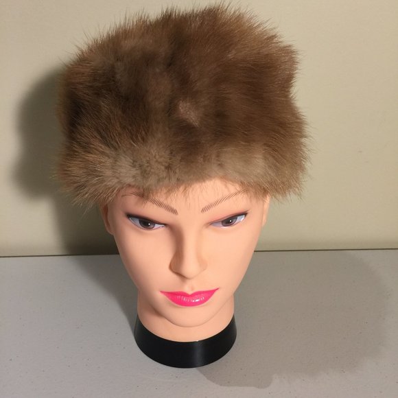 Vintage Women's Genuine Fur Lined Hat Reggi of Wilshire - Picture 1 of 11